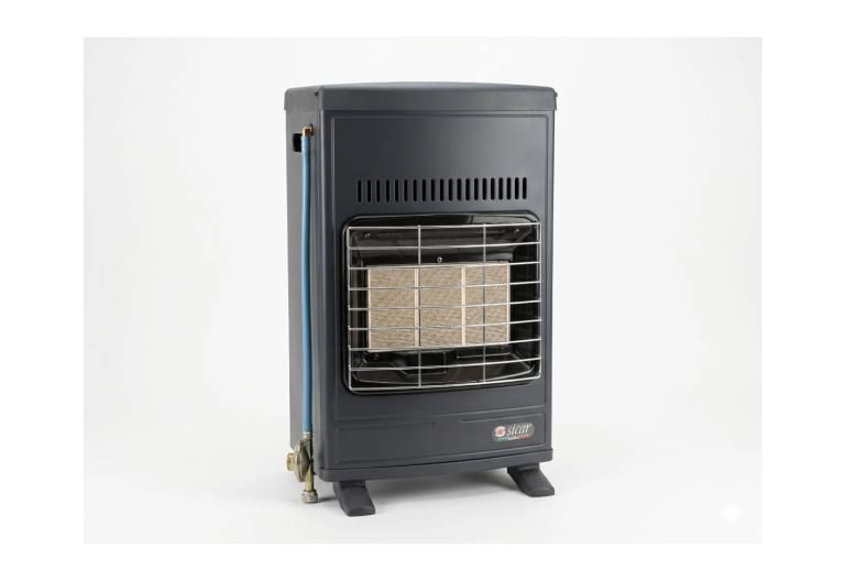 Mobile gas heater with hose for set use