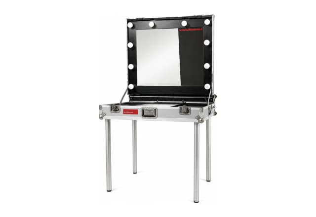Large flycase make-up mirror kit with lights