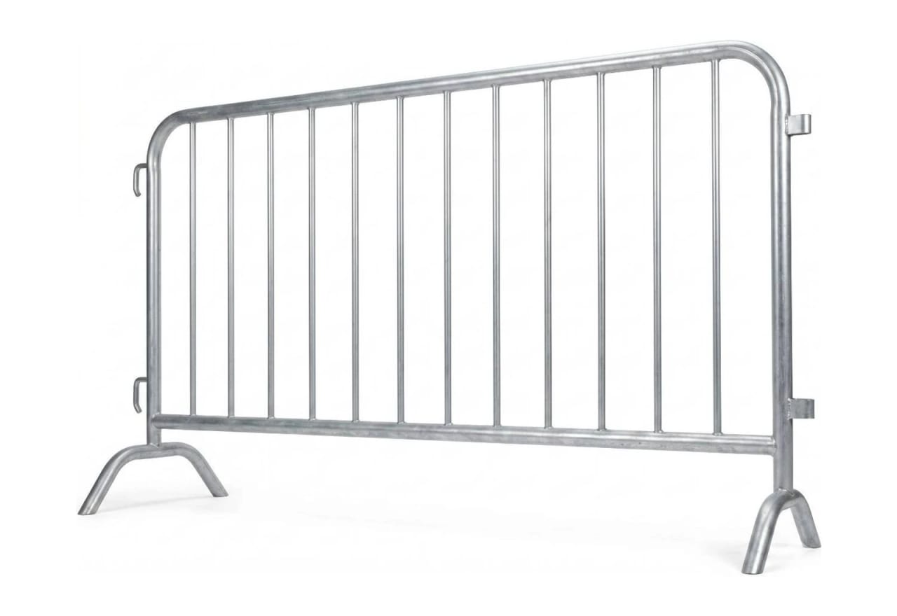 Steel barrier for set area delimitation